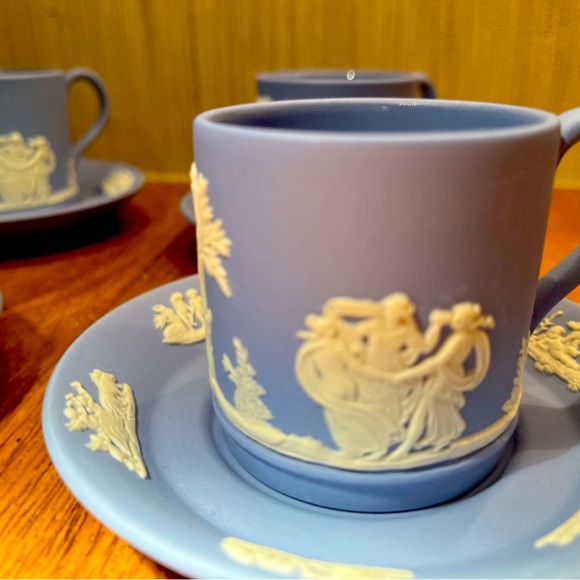 Four Wedgwood Jasperware “Wedgwood Blue” Tea Cup And Saucer 57 Made In England - Picture 6 of 6